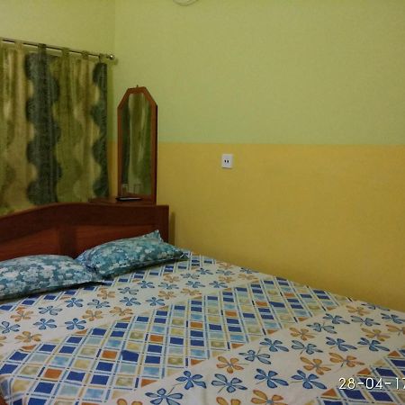 بولبور India Tours Only Kavita Guest House المظهر الخارجي الصورة
