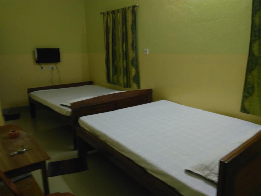 بولبور India Tours Only Kavita Guest House المظهر الخارجي الصورة