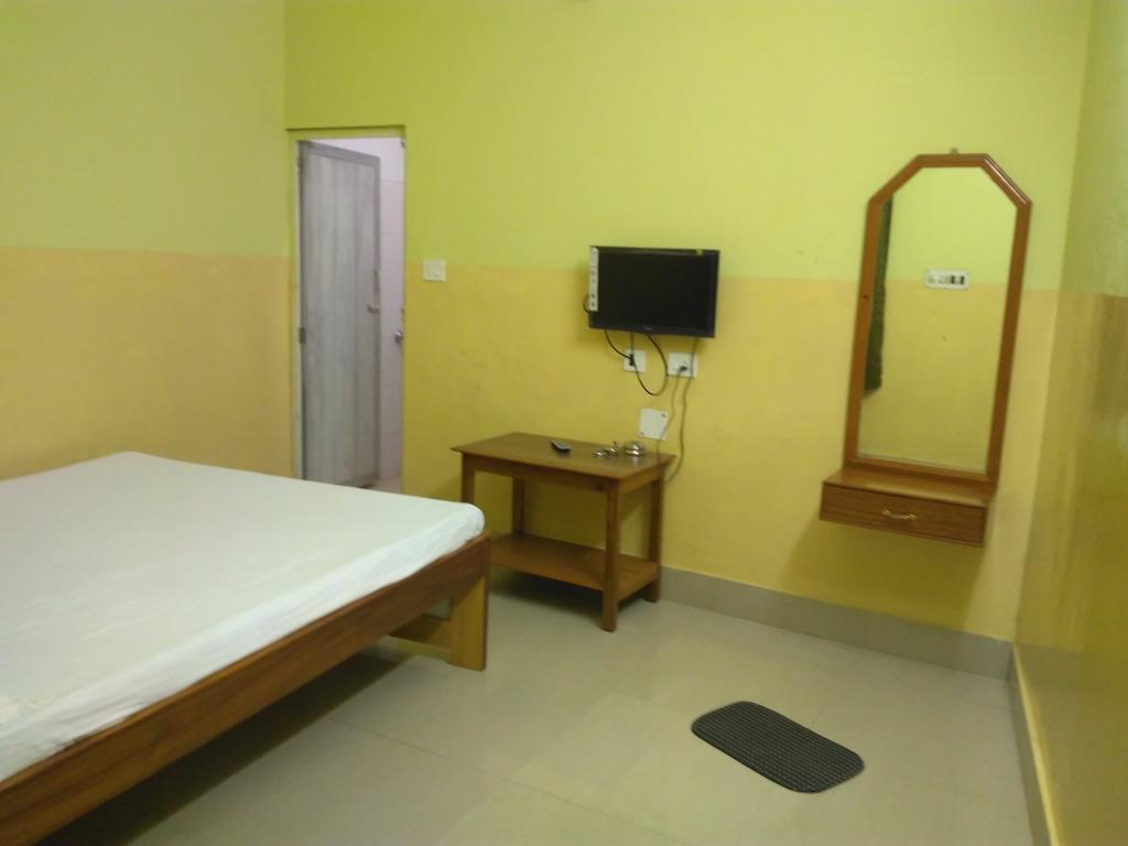 بولبور India Tours Only Kavita Guest House المظهر الخارجي الصورة